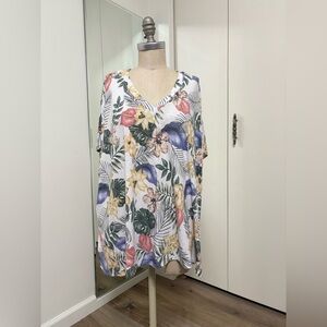 Hopely Woman's Floral Print Relaxed Fit Tunic V-Neck Top  Size Medium | NWT